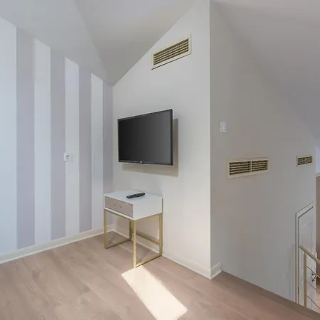 Katarina Villa Tar-Vabriga