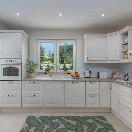 Katarina Villa Tar-Vabriga